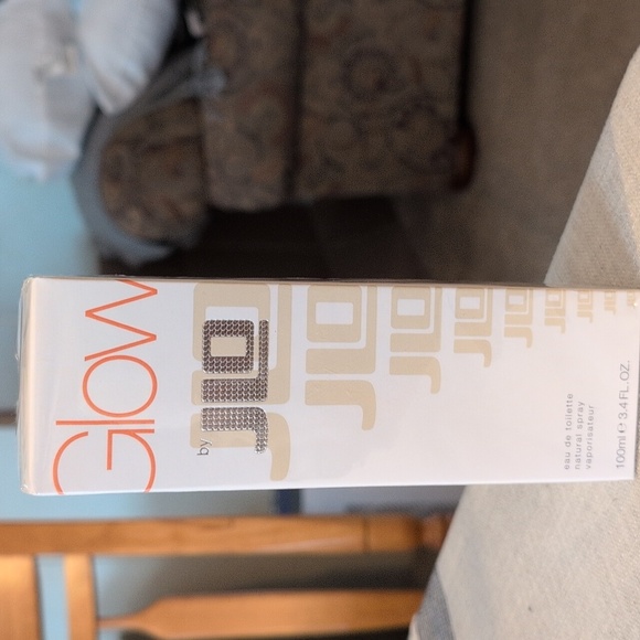 JLO Glow Eau de Toilette - Picture 2 of 4